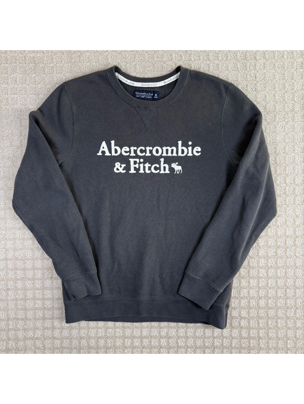 Abercrombie & Fitch Logo Crewneck Sweatshirt Medium Gray